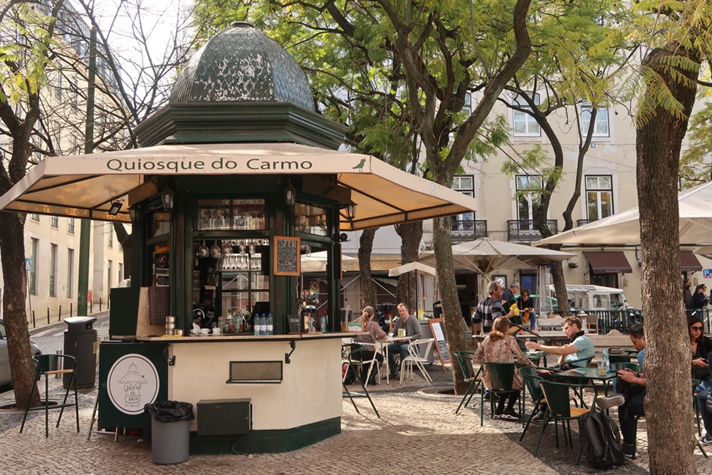A coffee kiosk in Lisbon, Lisbon in 2 days itinerary